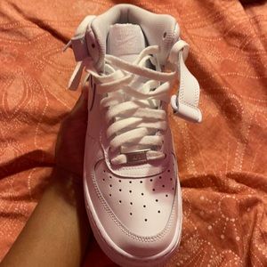 Air Force 1 Mid